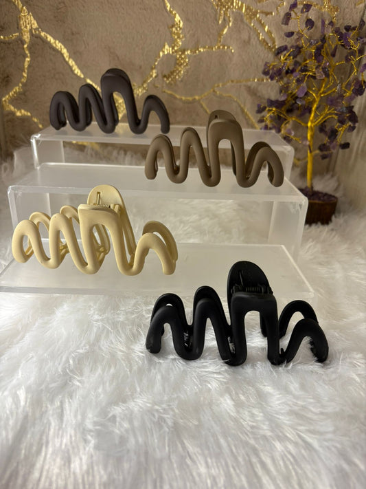 Wave Premium Matte Finish Claw Clip (Multicolour) - Pack of 4